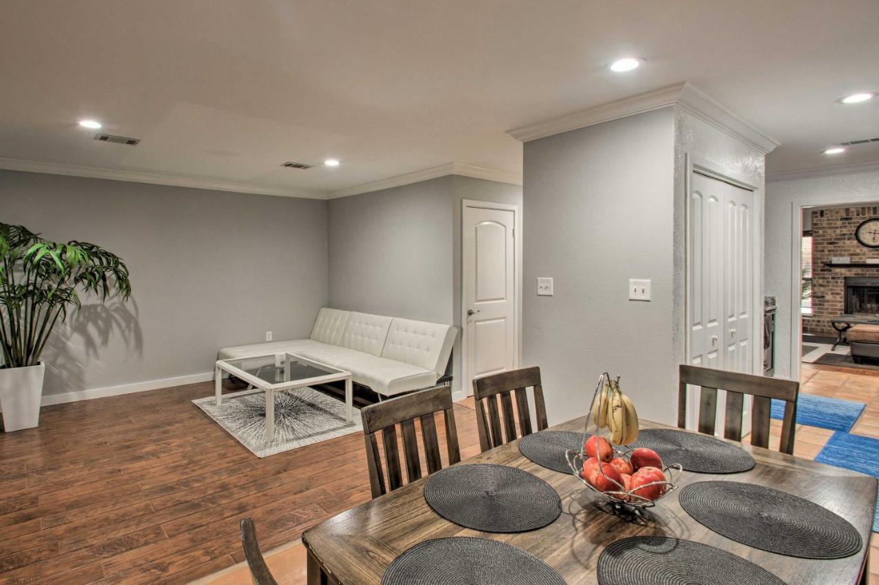 2-Story Pensacola Home With Game Room And Private Yard Eksteriør billede